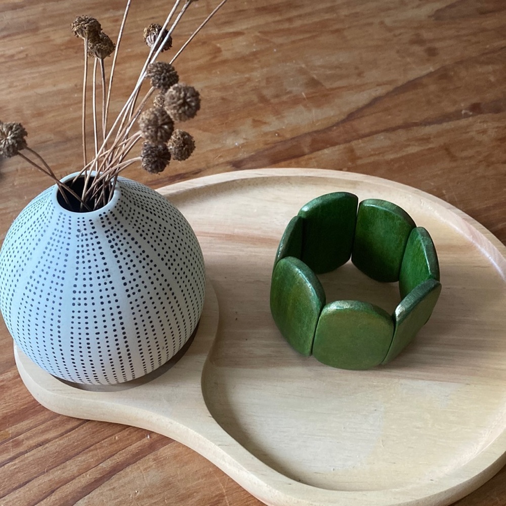 Green Wood Stretch Bracelet